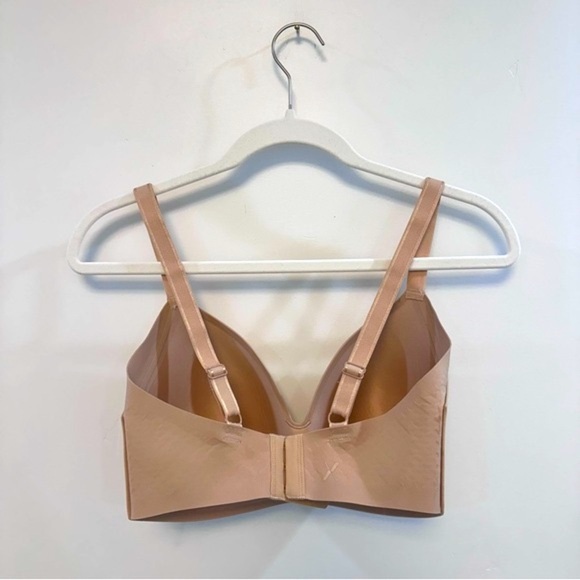 KNIX Wingwoman Contour Wireless Bra Nude. - Picture 5 of 10